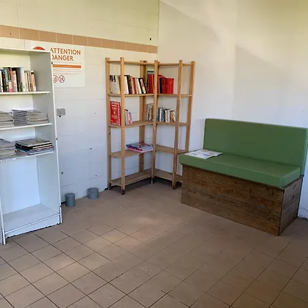 Le Mobilhome De Evelyne Et Serge Lit-et-Mixe