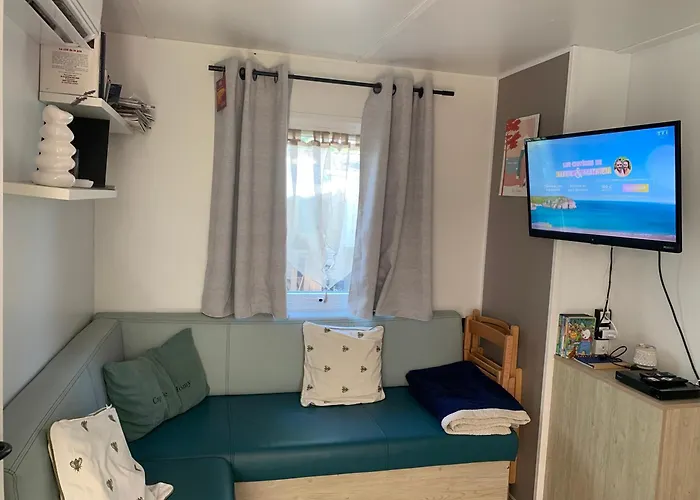 Le Mobilhome De Evelyne Et Serge Lit-et-Mixe